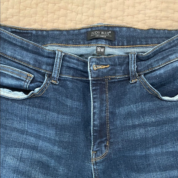 Judy Blue Denim - Judy Blue Mid/ Dark Wash High-Rise Jeans - Blue
